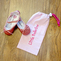 Cute little ballet slipper bag.