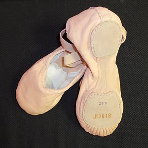 leather Split-sole ballet shoes.